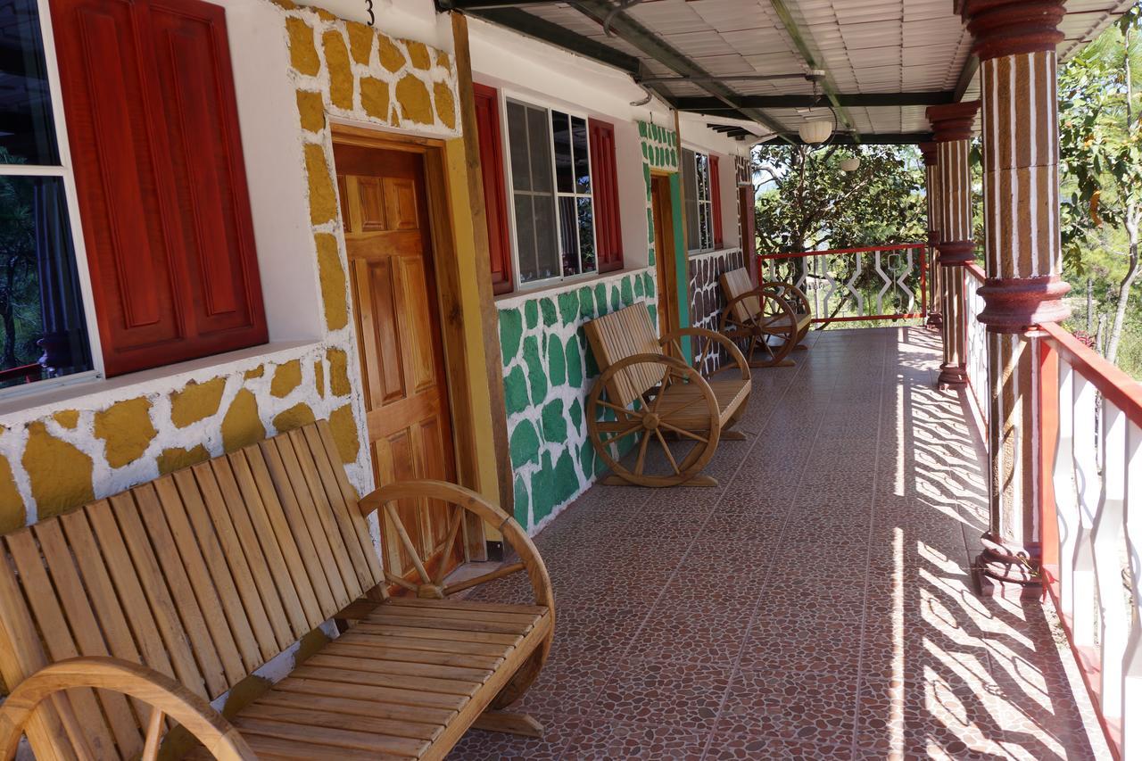 Hotel Y Restaurante Las Margaritas Perquín المظهر الخارجي الصورة